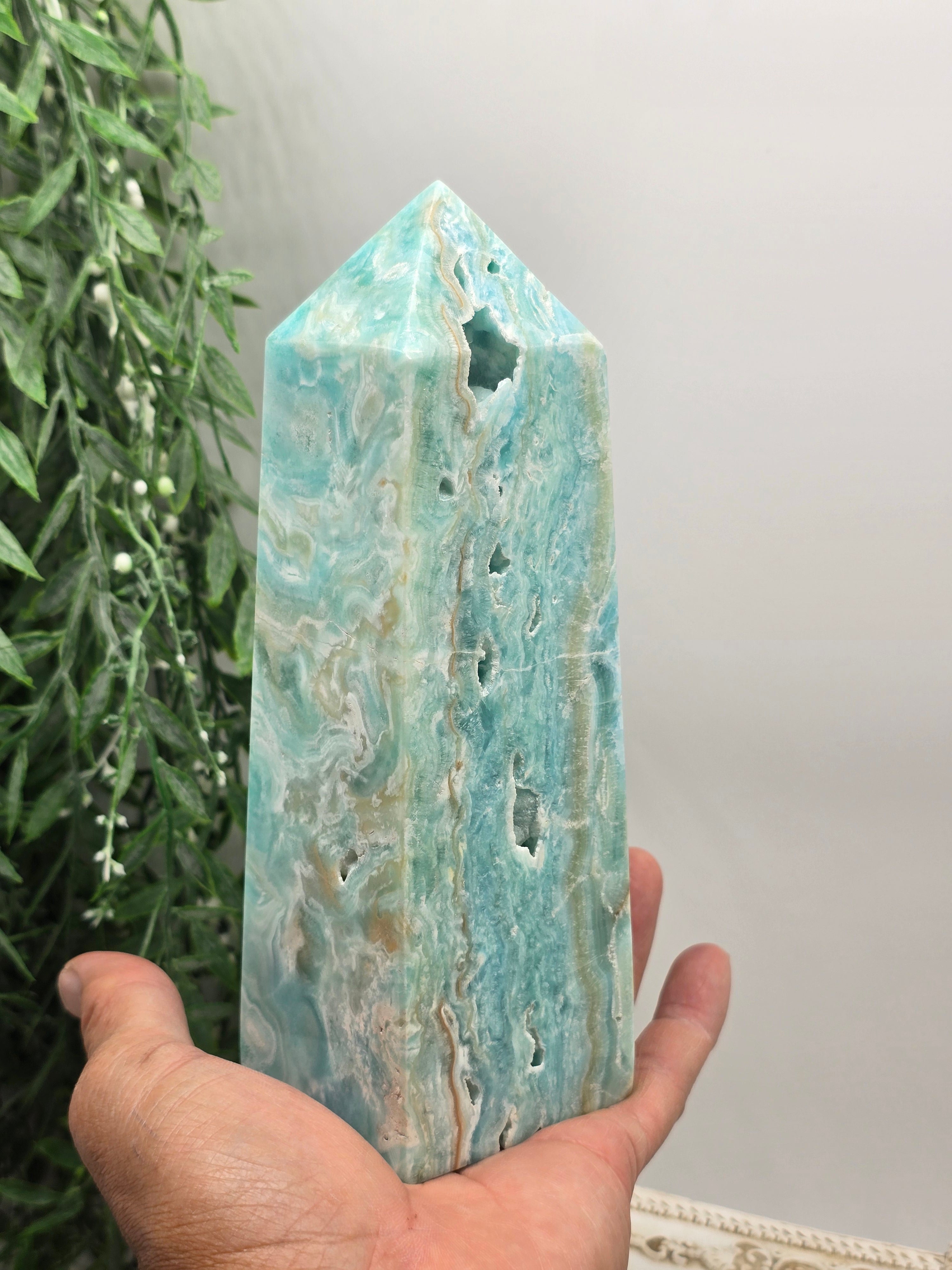 Caribbean Blue Calcite Point 19x6.5cm (Stone of Tranquil Clarity & Emotional Renewal) Crystal Wellness