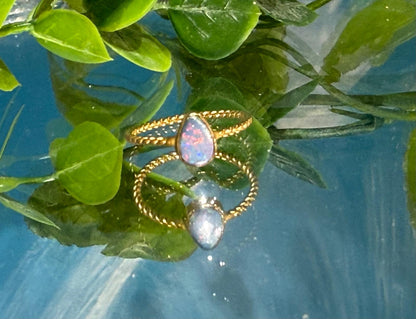 Australian Opal Pear Cut 22 Carat Gold Ring – Size 7 Crystal Wellness