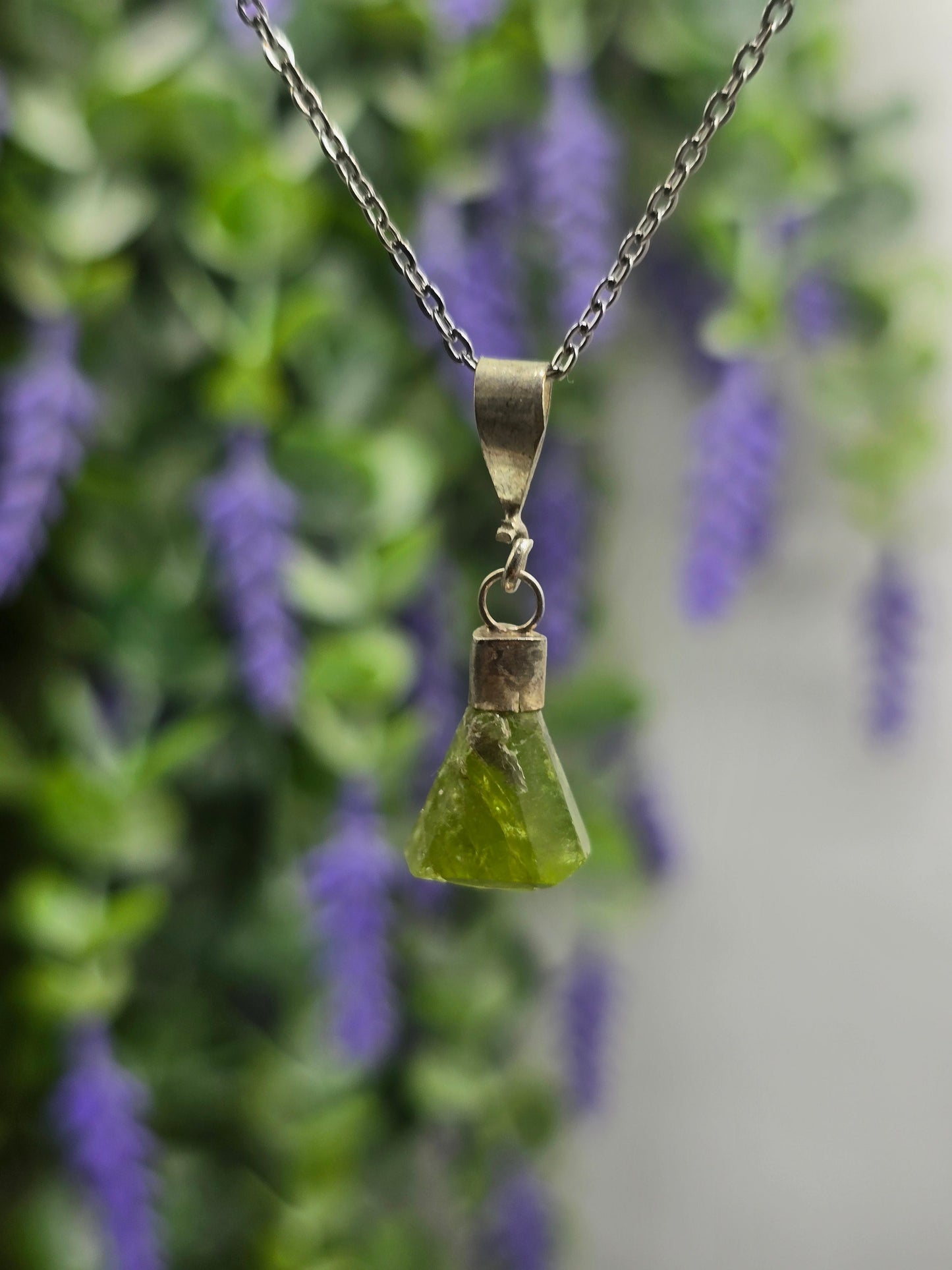 Peridot 925 Silver Pendant – Stone of Renewal & Positive Growth Crystal Wellness