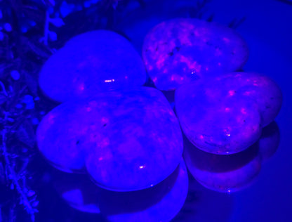 💜 Hackmanite Heart – Stone of Transformation, Inner Magic & Self-Discovery Crystal Wellness