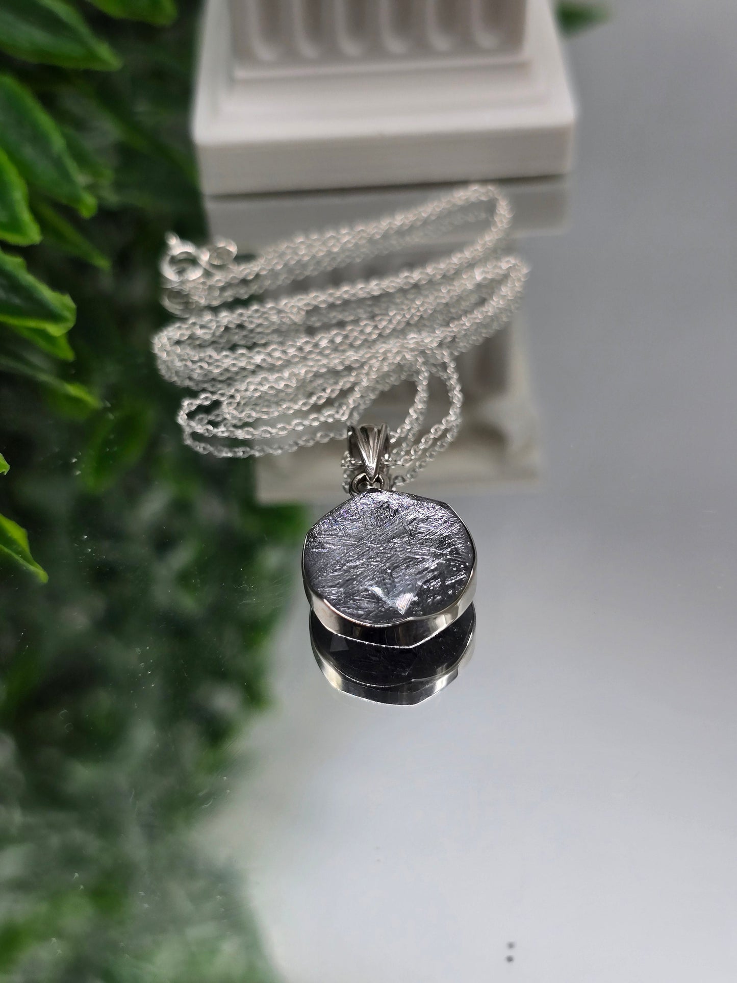 Munionalusta Meteorite Round Pendant 15mm – Swedish Iron Meteorite – Cosmic Protection, Grounding & Spiritual Awakening Crystal Wellness