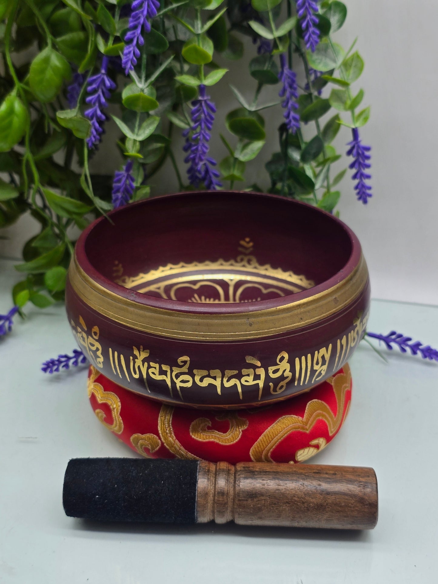 Tibetan Singing Bowl — 5 Inch | B Note | Five Buddhas | Crown Chakra
“Five Wisdom Buddhas — Bowl of Higher Consciousness” Crystal Wellness