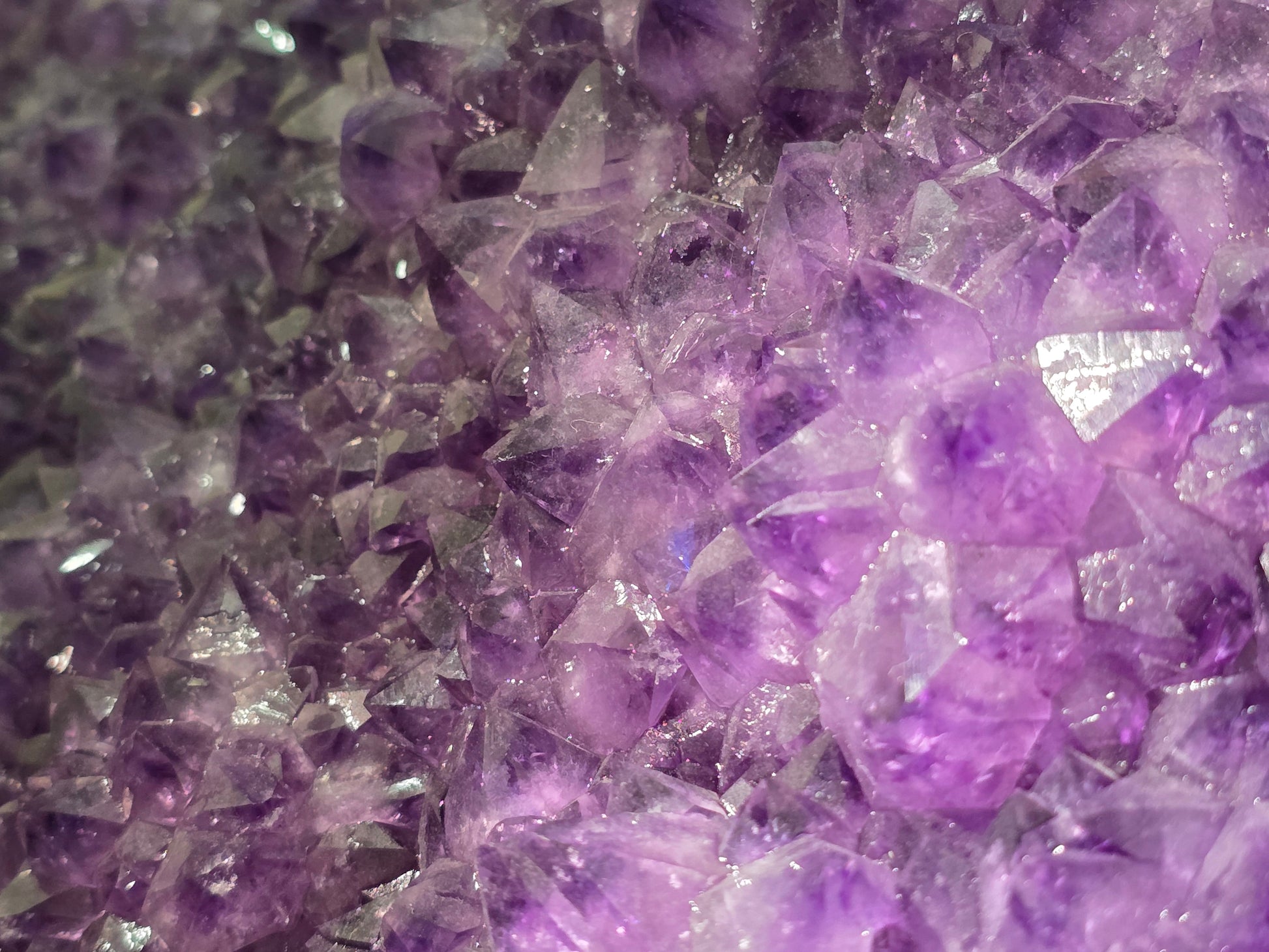 Amethyst Cluster AAA Superb Deep Purple Quality 21.7 Kgs 64cm x 36cm Crystal Wellness