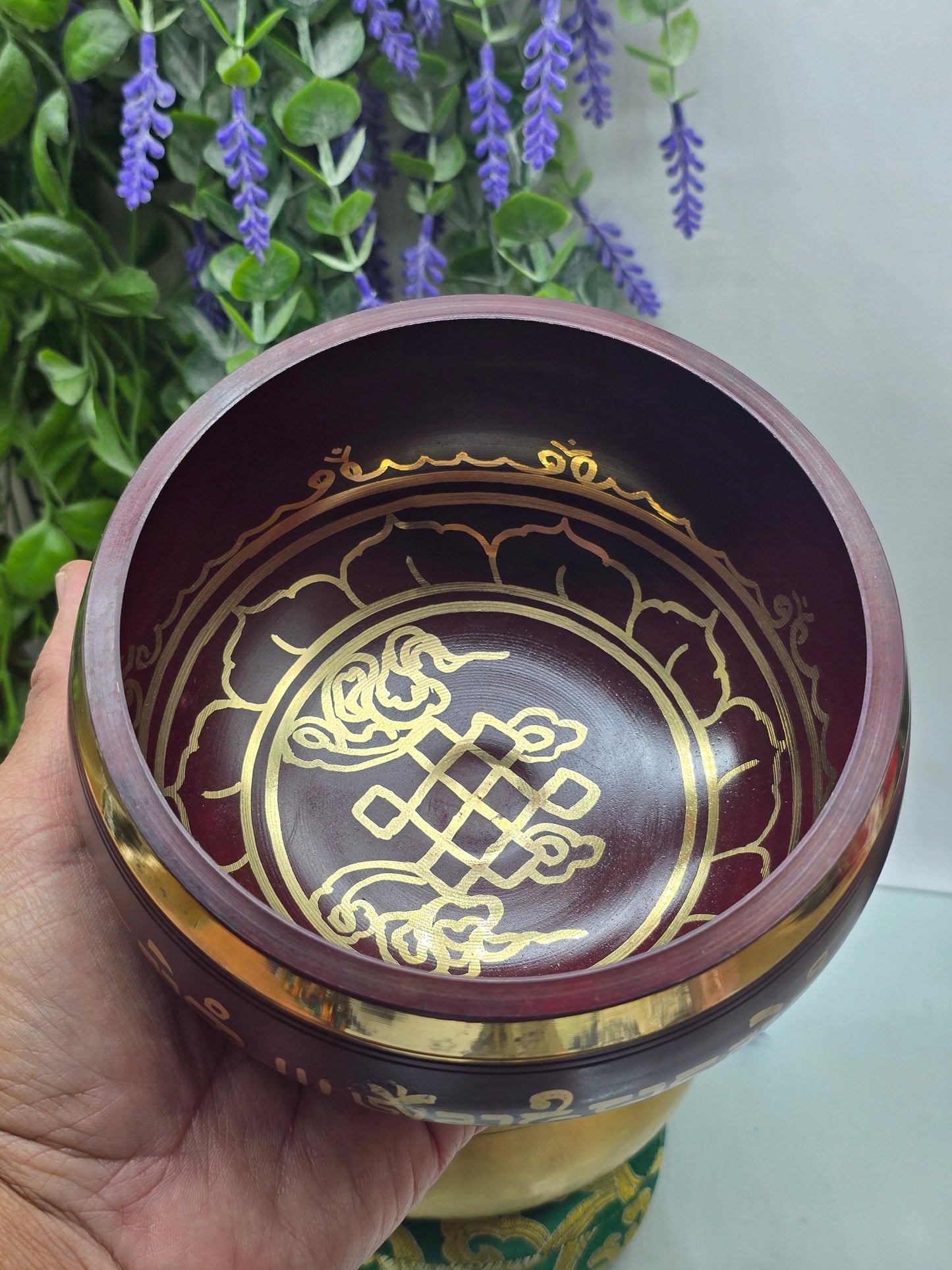 Tibetan Singing Bowl – “Om Mani Padme Hum” | B Note | Crown Chakra | 6 Inch Crystal Wellness