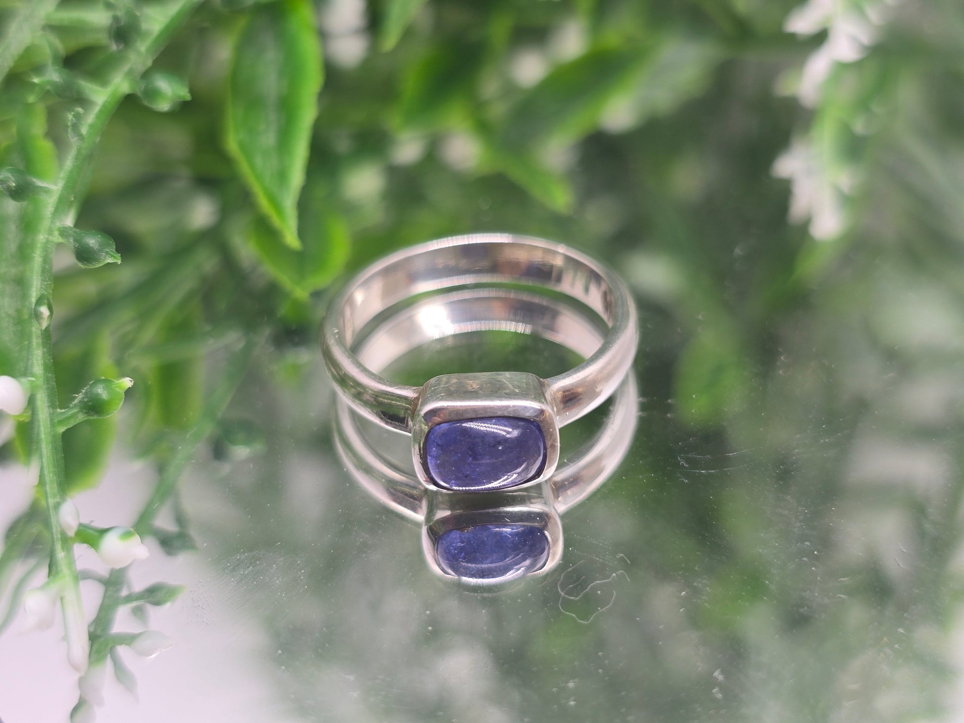 Elegant Tanzanite 925 Sterling Silver Ring Size 7.5 – Stone of Transformation, Calm & Higher Wisdom Crystal Wellness