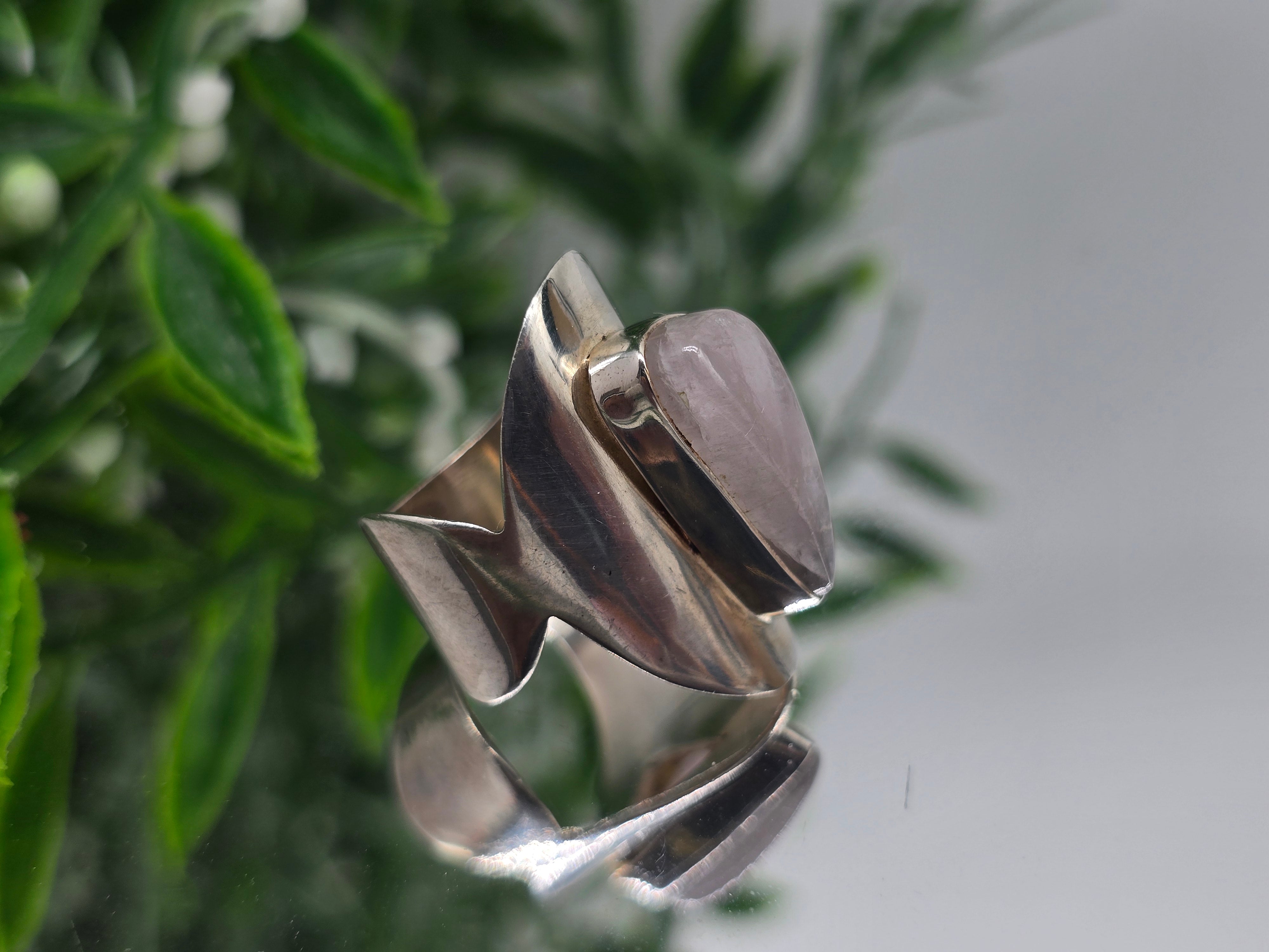 Kunzite Sterling Silver Ring – Size 7 Crystal Wellness