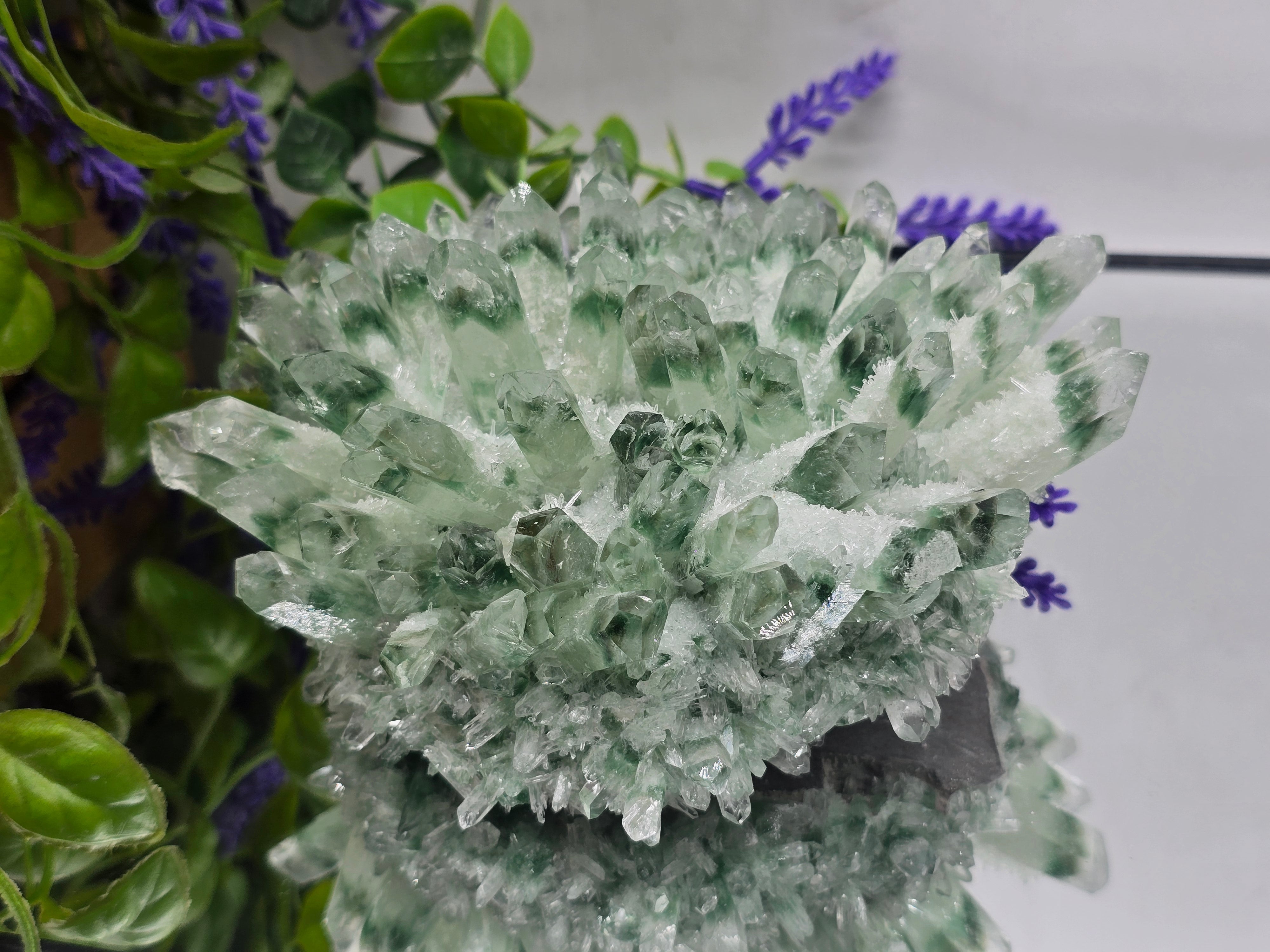 Green Chromium Quartz Cluster – Self-Healing, Heart Renewal & Regenerative Abundance Crystal Wellness