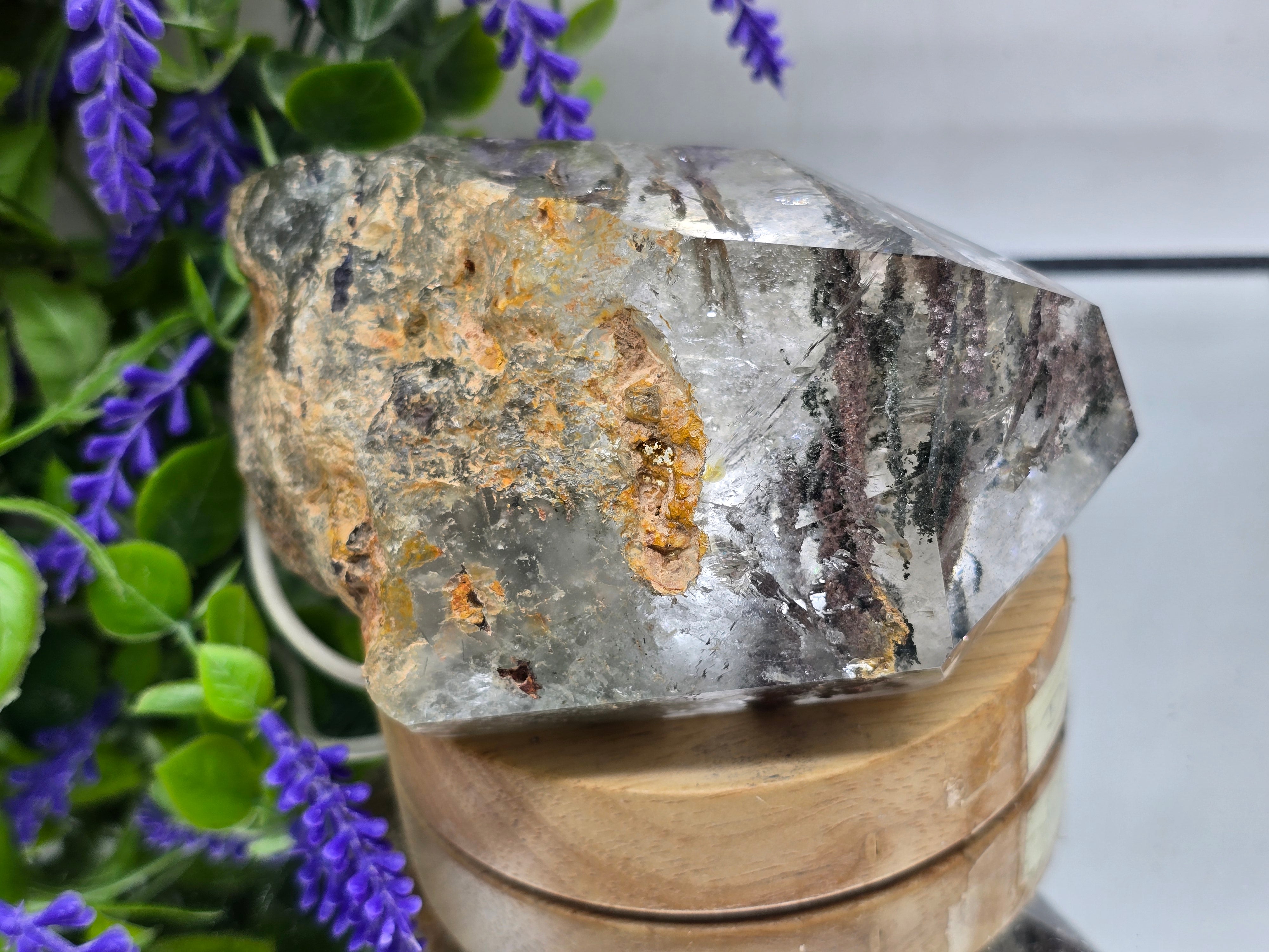 BLACK AND GREEN PHANTOM QUARTZ – “Protection & Renewal” – 12×5×3 cm Crystal Wellness
