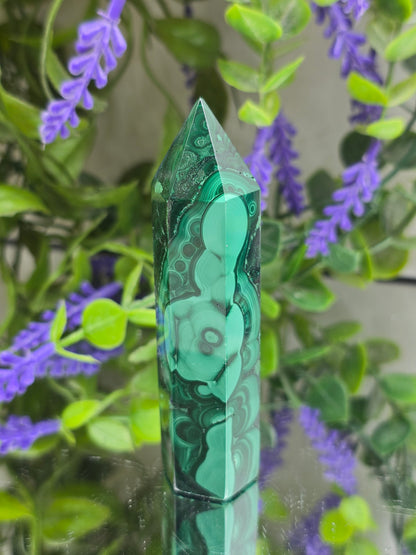 Malachite Point Crystal Wellness