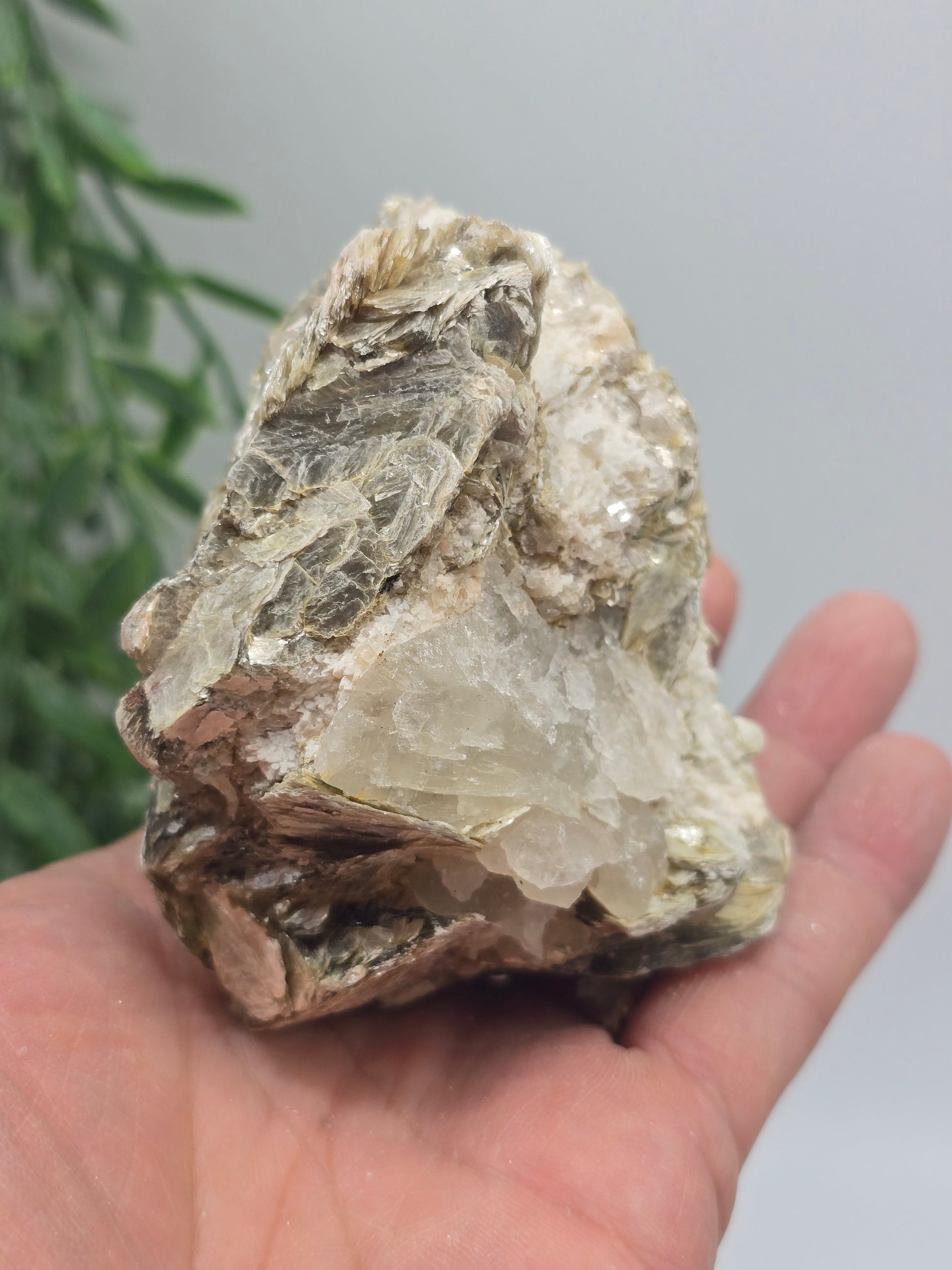 Rare Mica with Calcite Crystal – Healing Stone for Clarity, Protection & Transformation (9x9x5cm | 0.5kg) Crystal Wellness