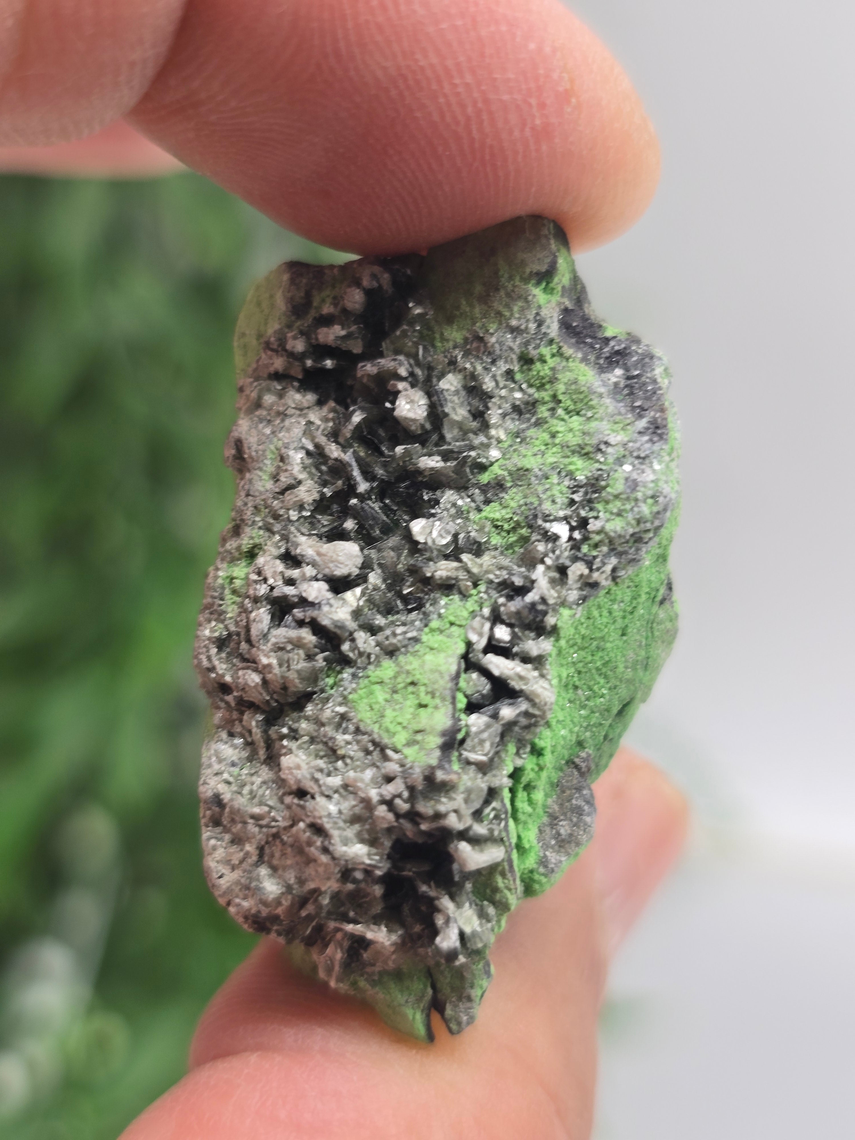 Uvarovite Rare 41 × 23 × 24mm (Stone of Abundant Heart & Prosperity) Crystal Wellness