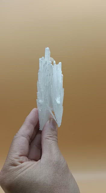 Scolecite 73g 120mm x 40mm