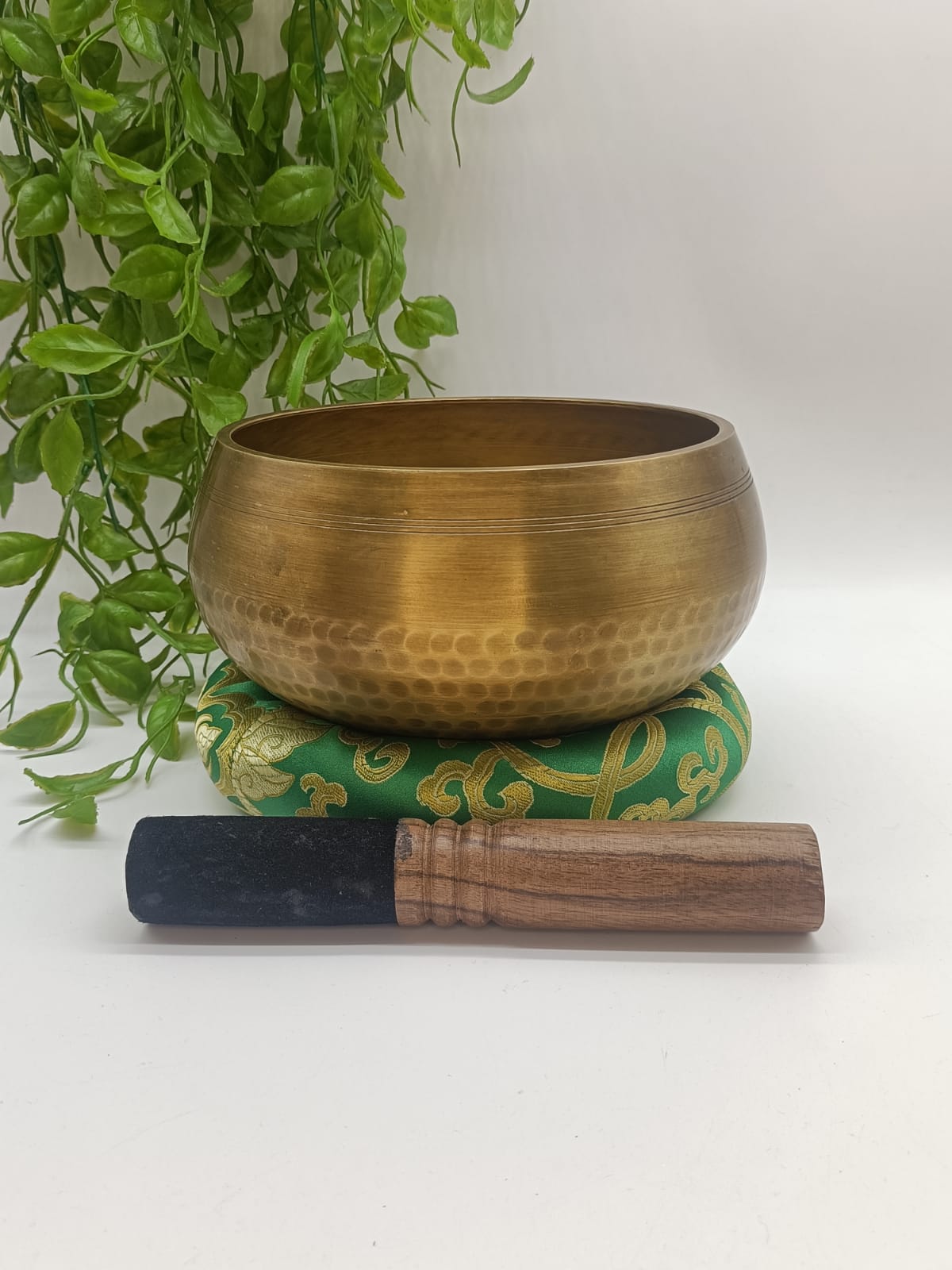 Tibetan Sound Healing Bowl 6.5 Inch E Note - Solar Plexus

