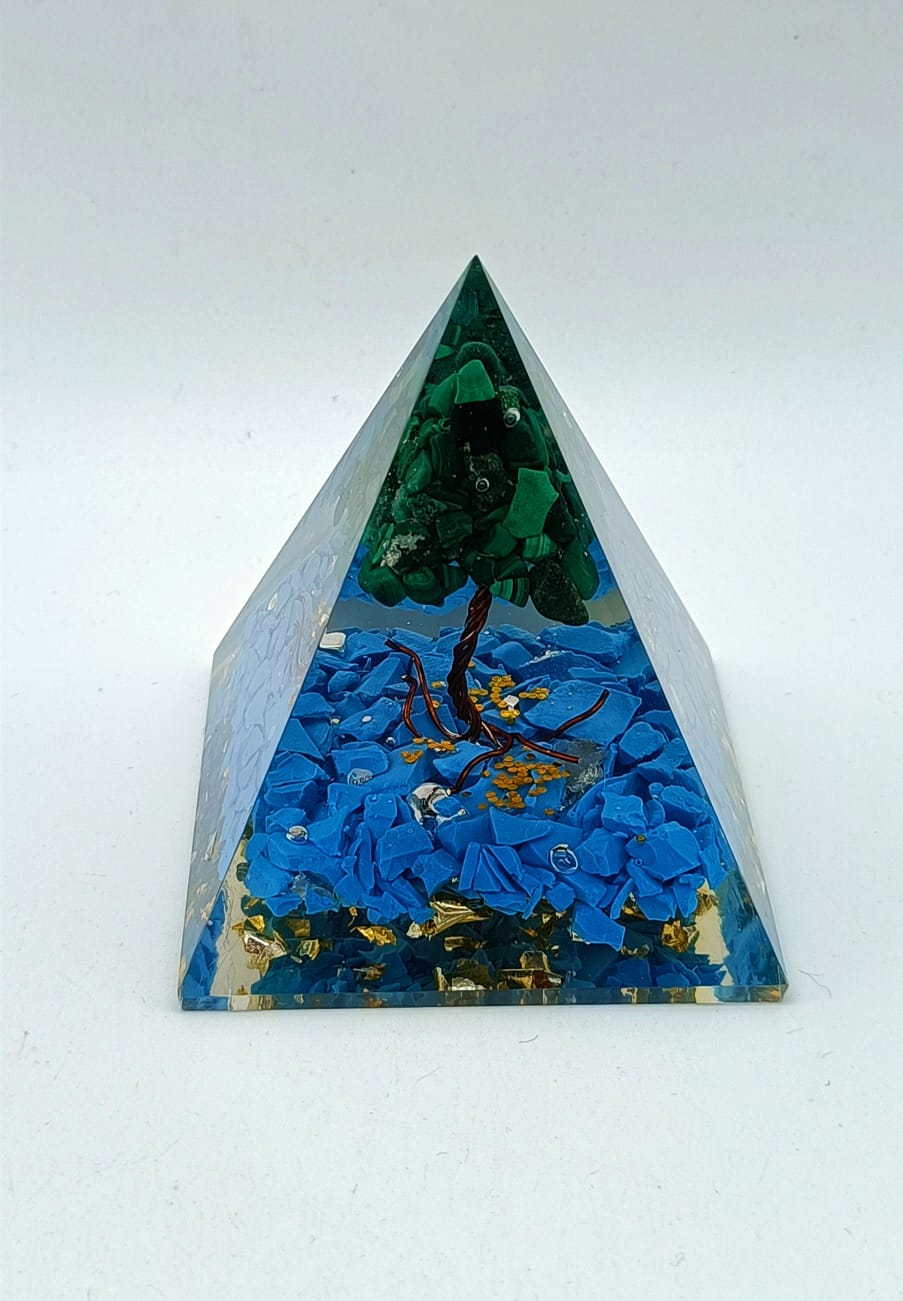 Orgone Pyramid 135g Crystal Wellness