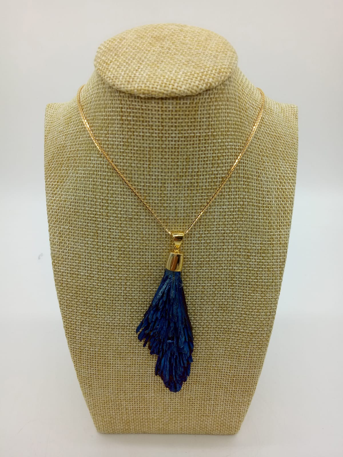 Titanium hotsell kyanite necklace